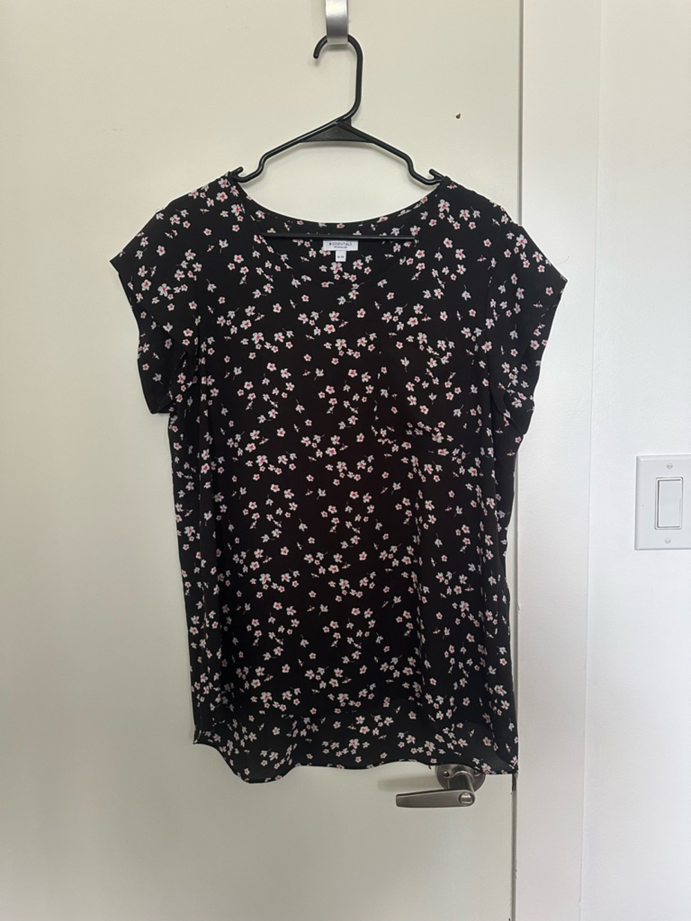 Black and Pink Floral Cap-Sleeve Top